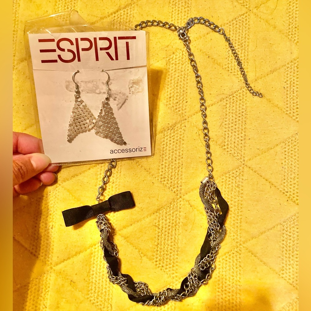 Esprit earrings & necklace set